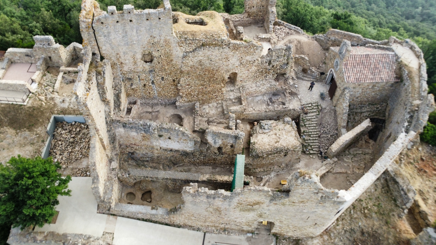 castell-next-generation (3).jpg