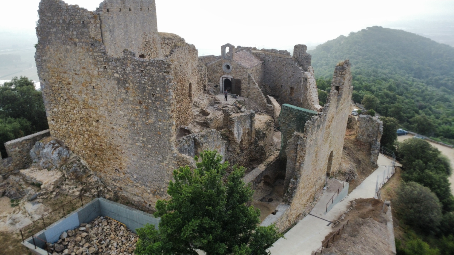 castell-next-generation (6).jpg